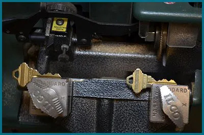 Father Son Locksmith Shop Carol Stream, IL 630-318-6974 - 65-14